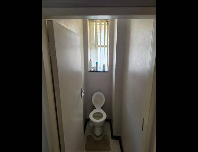 1.5 BEDROOM APARTMENT FOR SALE IN SUNNYSIDE